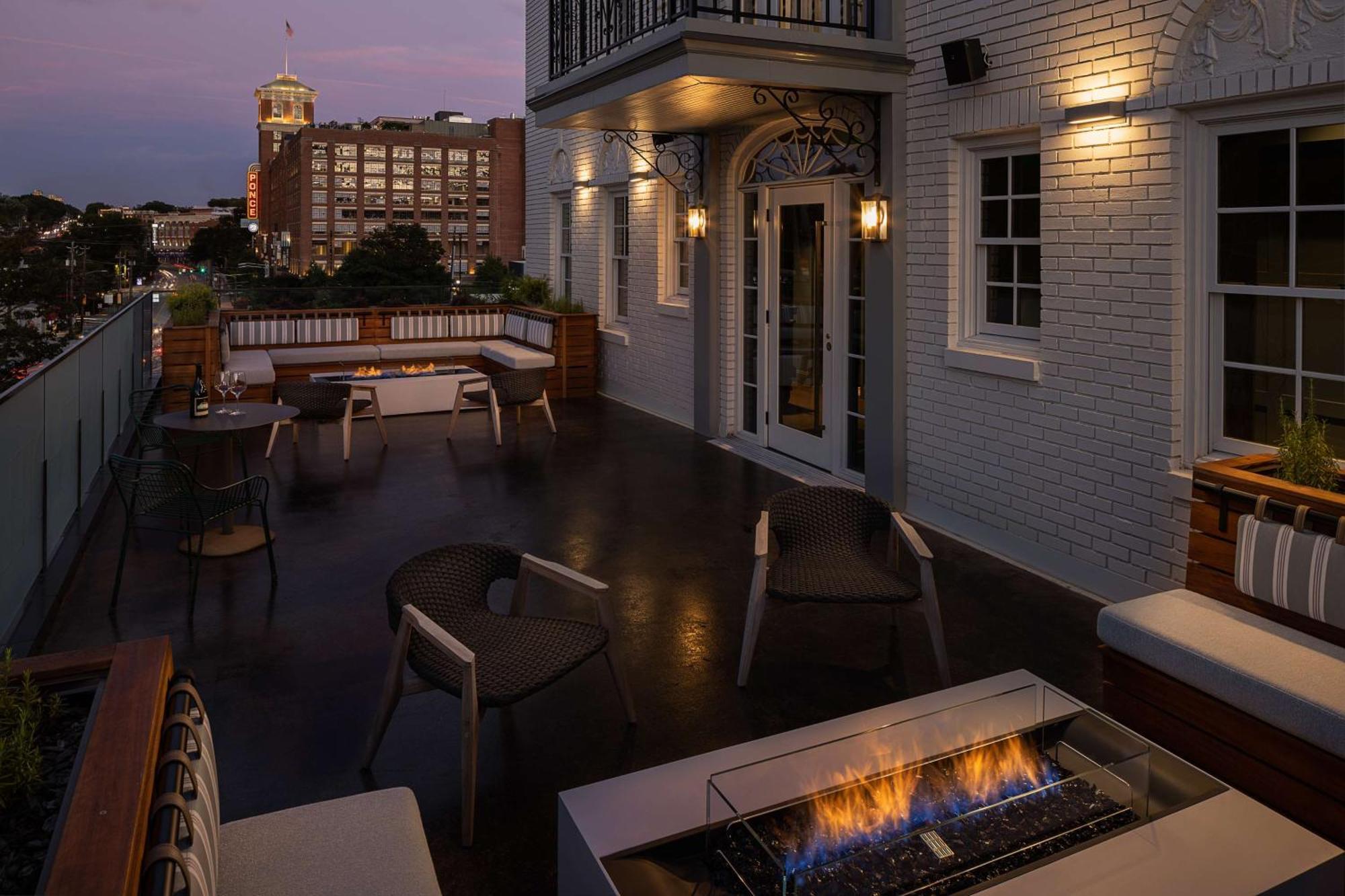 Wylie Hotel Atlanta, Tapestry Collection By Hilton Экстерьер фото